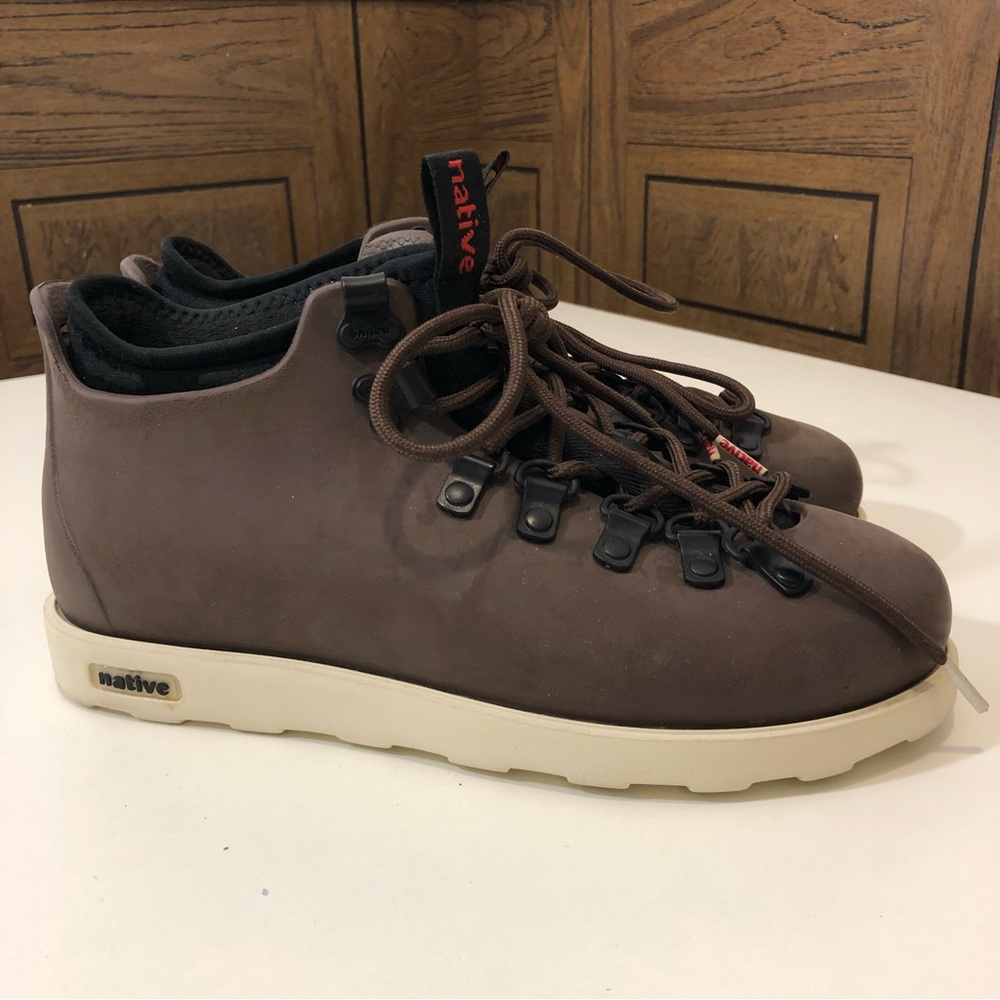 Native Hiking Shoes Unisex Men’s 5 Women’s 7 Brown and White